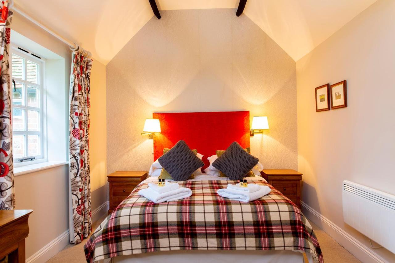 The White Hart Inn Newbury  Szoba fotó